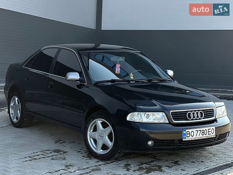 Седан Audi A4 2000 в Ивано-Франковске