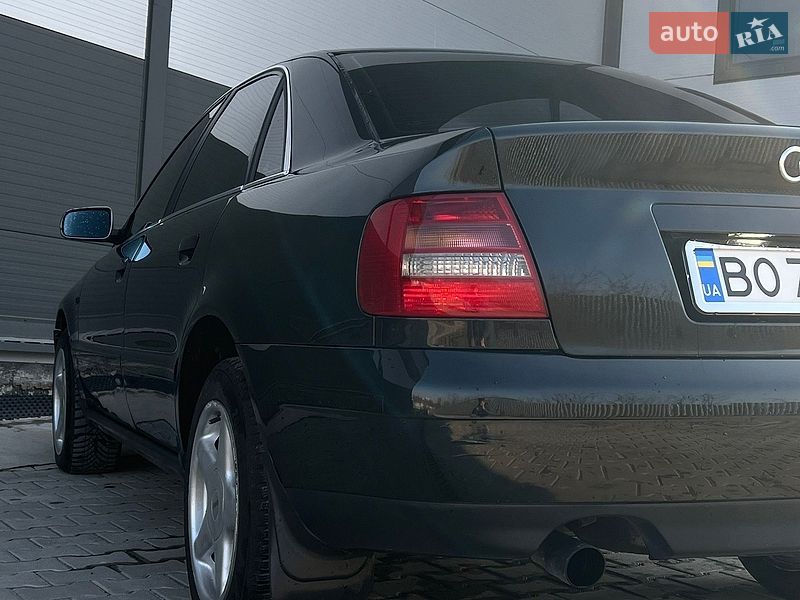 Седан Audi A4 2000 в Ивано-Франковске