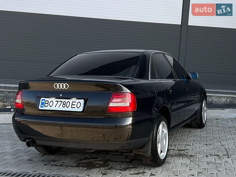 Седан Audi A4 2000 в Ивано-Франковске