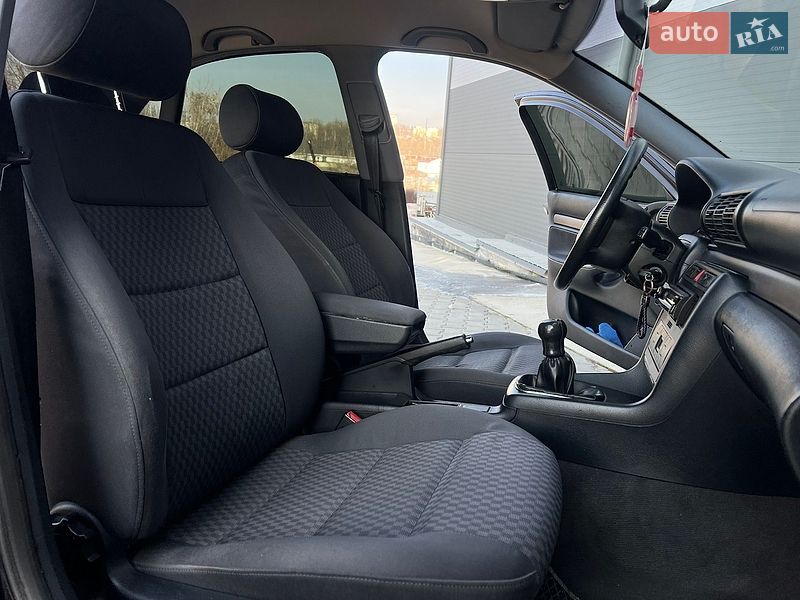 Седан Audi A4 2000 в Ивано-Франковске