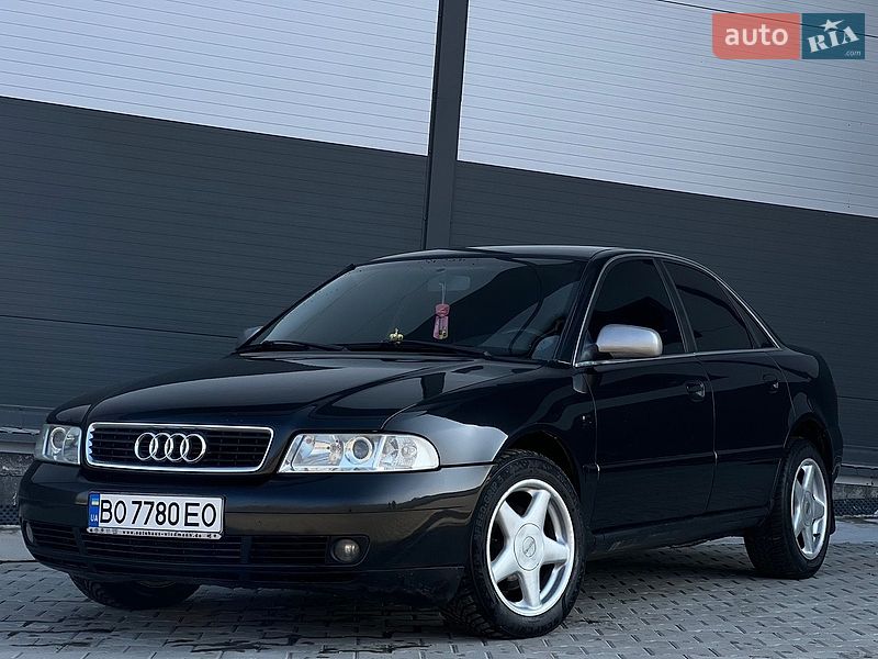 Седан Audi A4 2000 в Ивано-Франковске