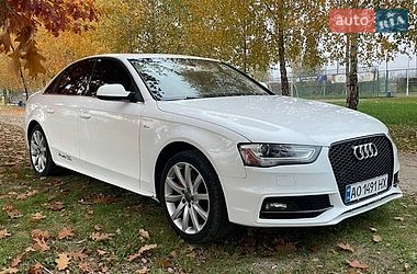 Седан Audi A4 2013 в Мукачевому