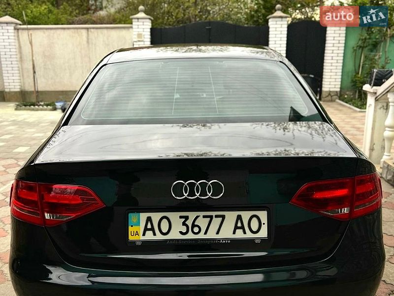 Седан Audi A4 2008 в Мукачево