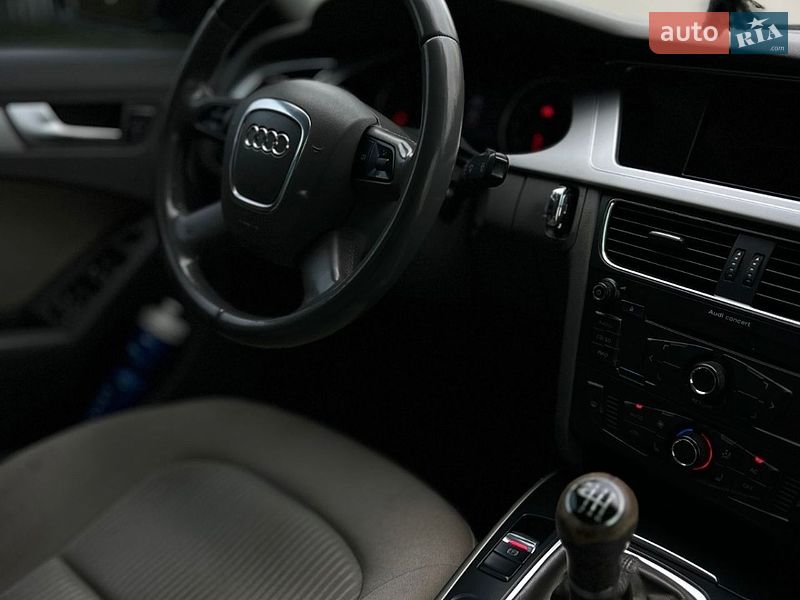 Седан Audi A4 2008 в Мукачево