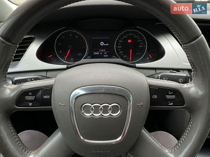 Седан Audi A4 2008 в Мукачево