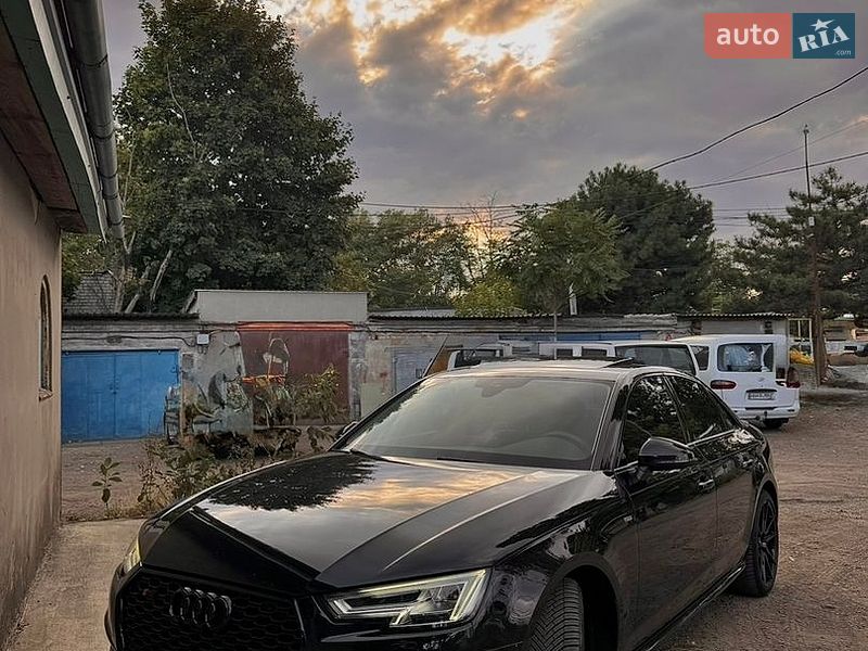 Седан Audi A4 2016 в Одессе
