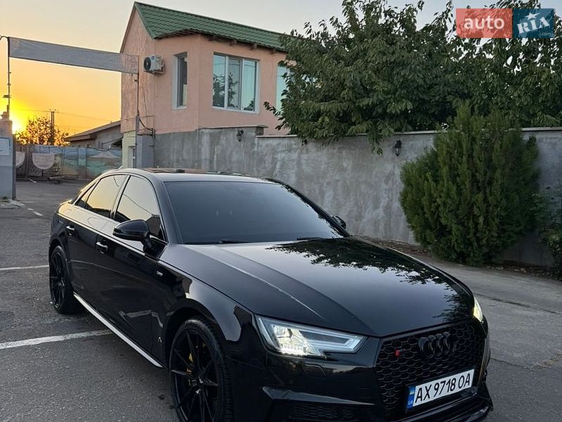 Седан Audi A4 2016 в Одессе