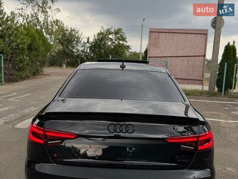 Седан Audi A4 2016 в Одессе