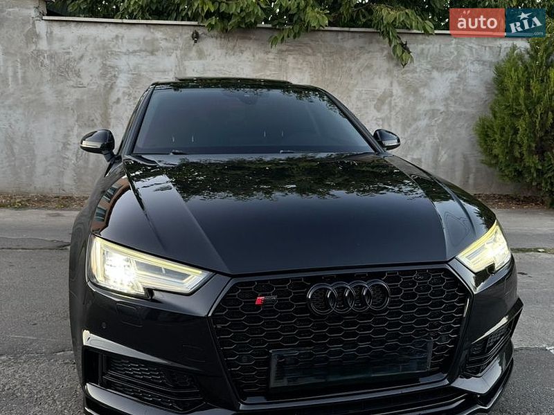Седан Audi A4 2016 в Одессе