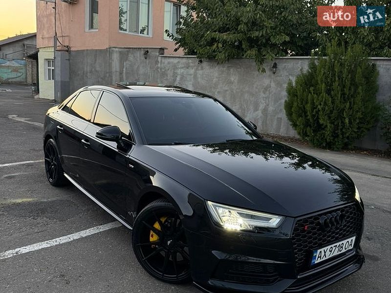 Седан Audi A4 2016 в Одессе