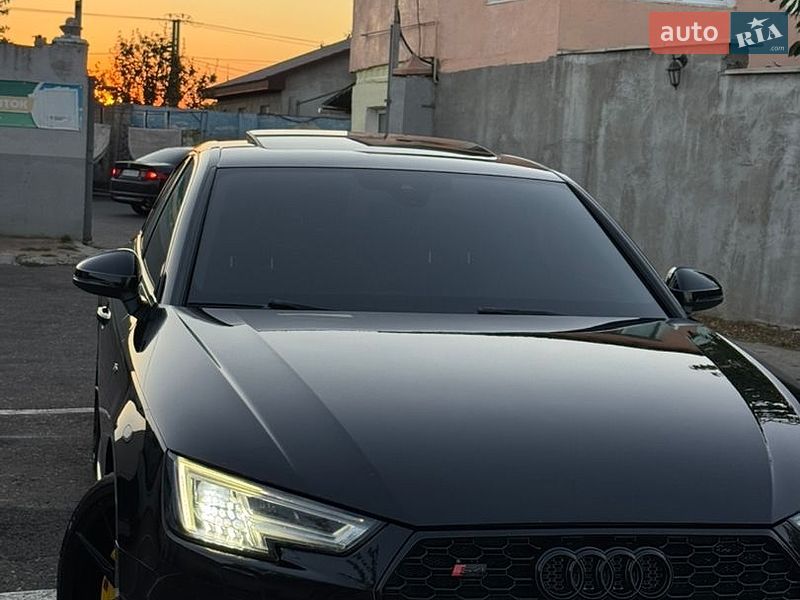 Седан Audi A4 2016 в Одессе