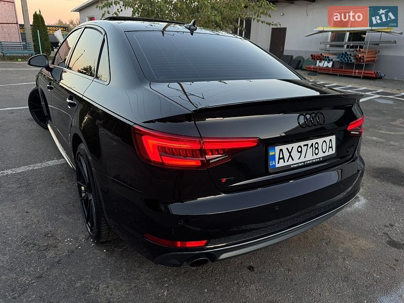 Седан Audi A4 2016 в Одессе