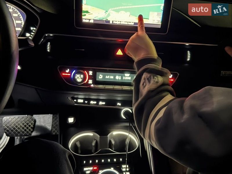 Седан Audi A4 2016 в Одессе