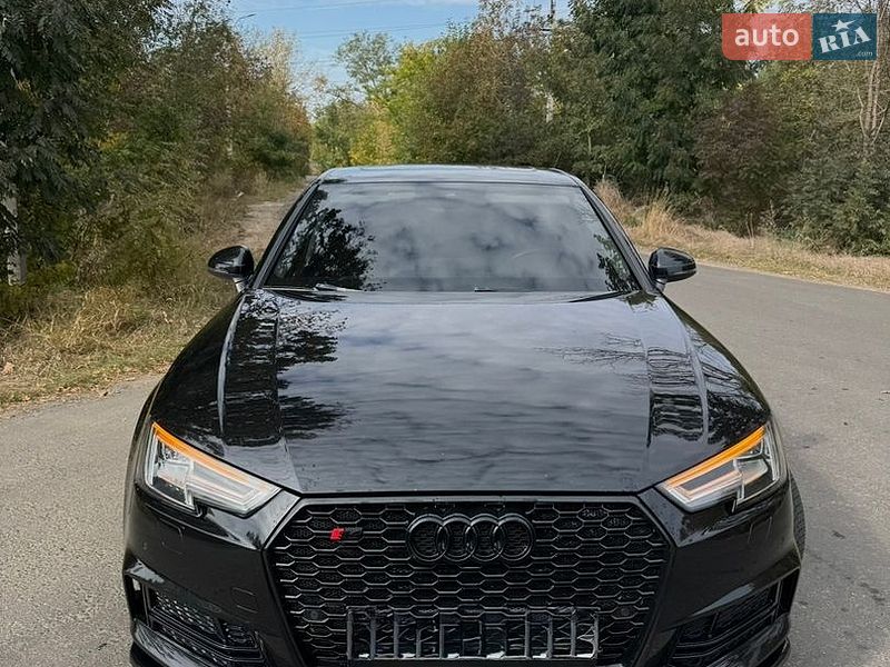 Седан Audi A4 2016 в Одессе