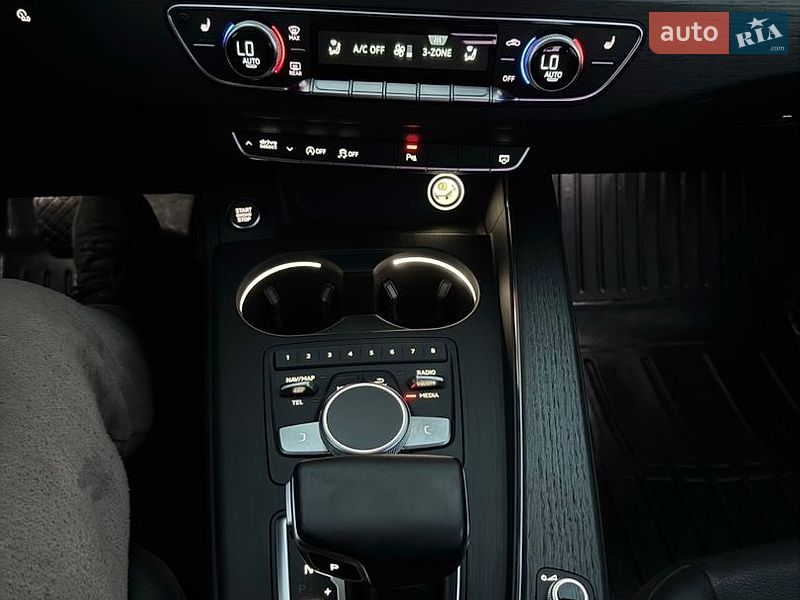 Седан Audi A4 2016 в Одессе