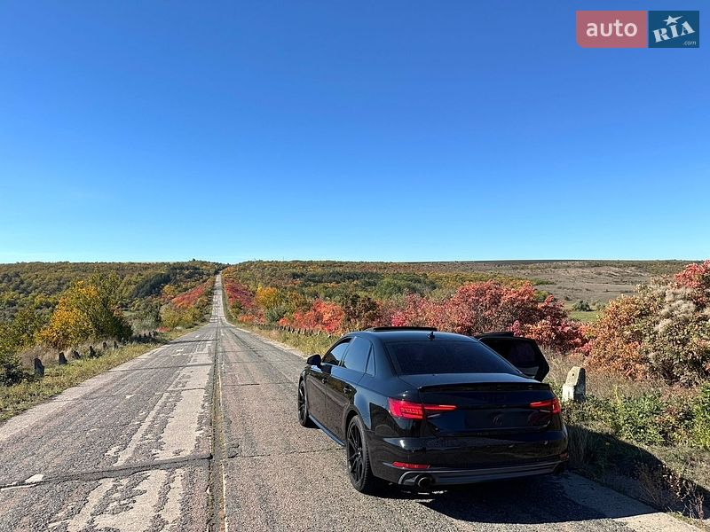 Седан Audi A4 2016 в Одессе