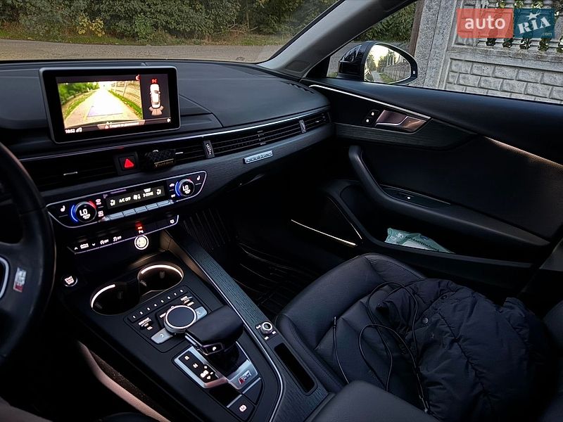 Седан Audi A4 2016 в Одессе