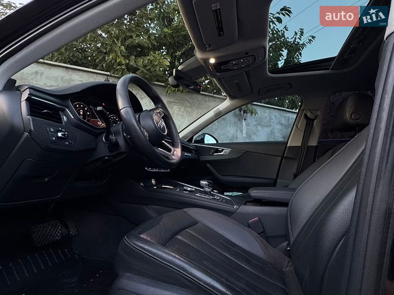 Седан Audi A4 2016 в Одессе