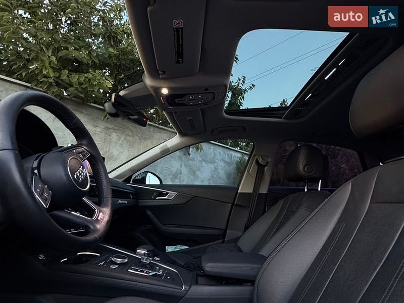 Седан Audi A4 2016 в Одессе