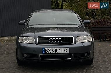 Седан Audi A4 2001 в Виньковцах