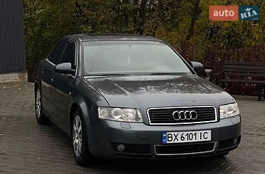 Седан Audi A4 2001 в Виньковцах