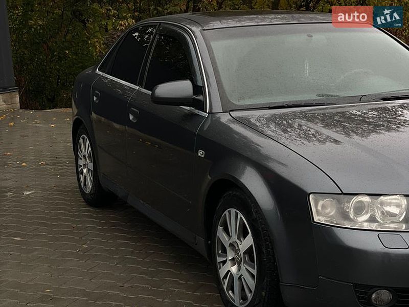 Седан Audi A4 2001 в Виньковцах