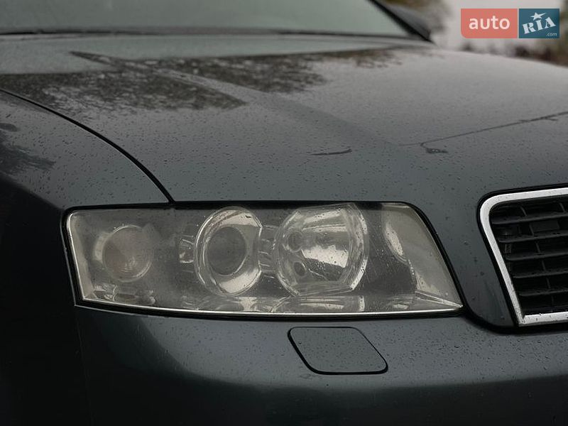 Седан Audi A4 2001 в Виньковцах