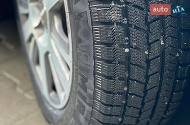 Седан Audi A4 2001 в Виньковцах