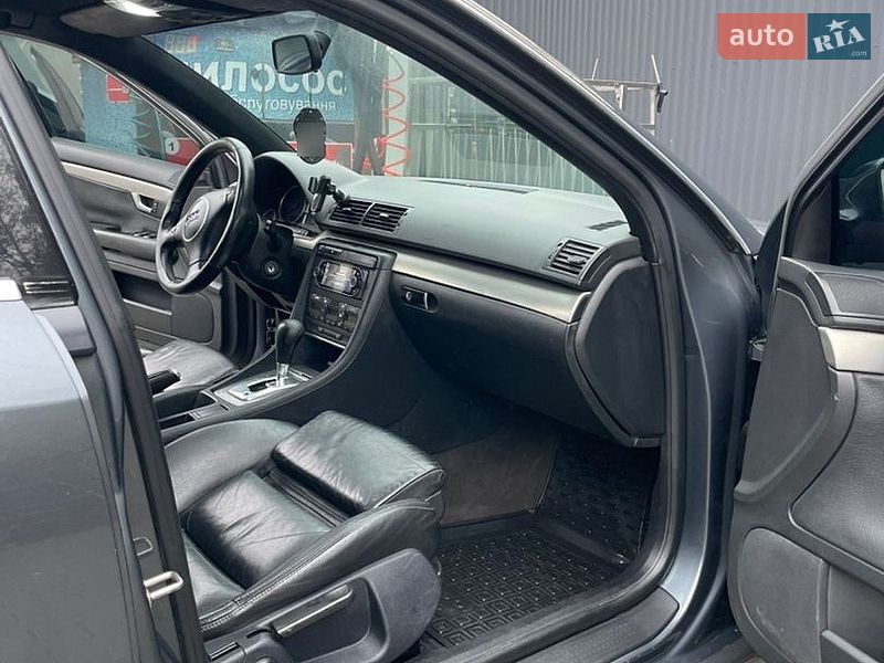 Седан Audi A4 2001 в Виньковцах