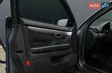 Седан Audi A4 2001 в Виньковцах