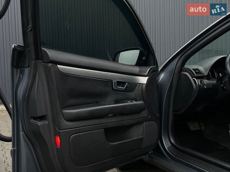 Седан Audi A4 2001 в Виньковцах