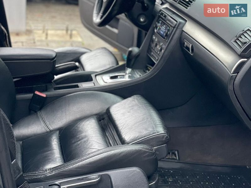 Седан Audi A4 2001 в Виньковцах