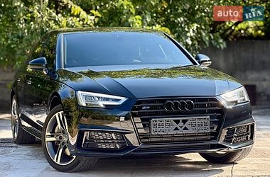 Audi A4  2016