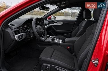 Седан Audi A4 2016 в Львове