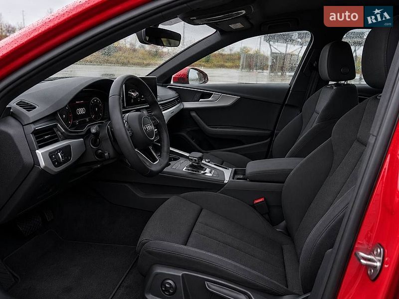 Седан Audi A4 2016 в Львове