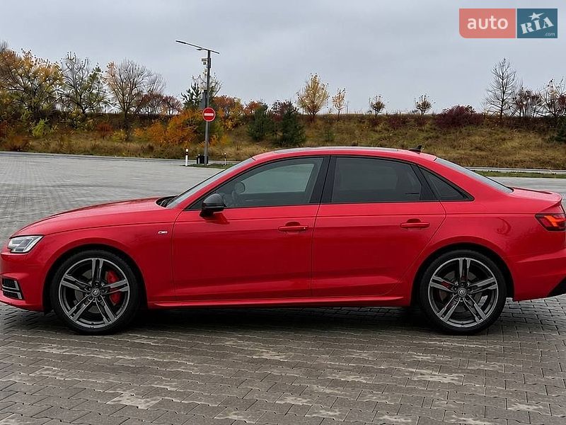 Седан Audi A4 2016 в Львове