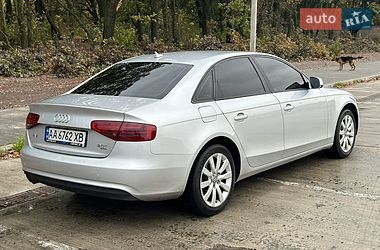 Седан Audi A4 2012 в Киеве