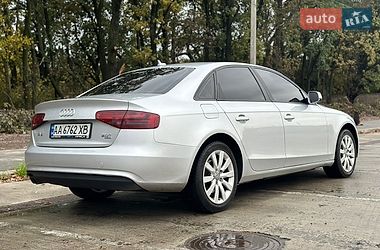 Седан Audi A4 2012 в Киеве