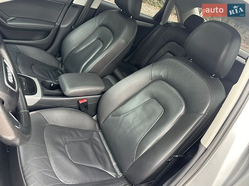 Седан Audi A4 2012 в Киеве
