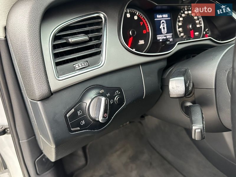 Седан Audi A4 2012 в Киеве