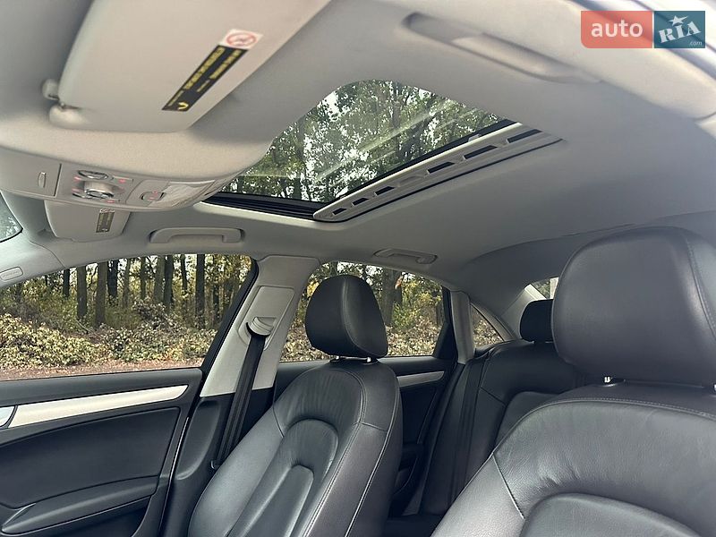 Седан Audi A4 2012 в Киеве