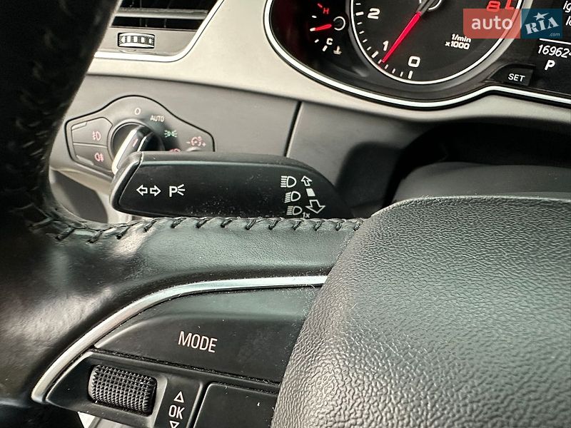 Седан Audi A4 2012 в Киеве