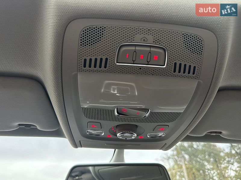 Седан Audi A4 2012 в Киеве