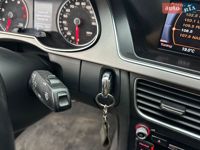 Седан Audi A4 2012 в Киеве