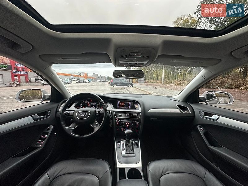 Седан Audi A4 2012 в Киеве