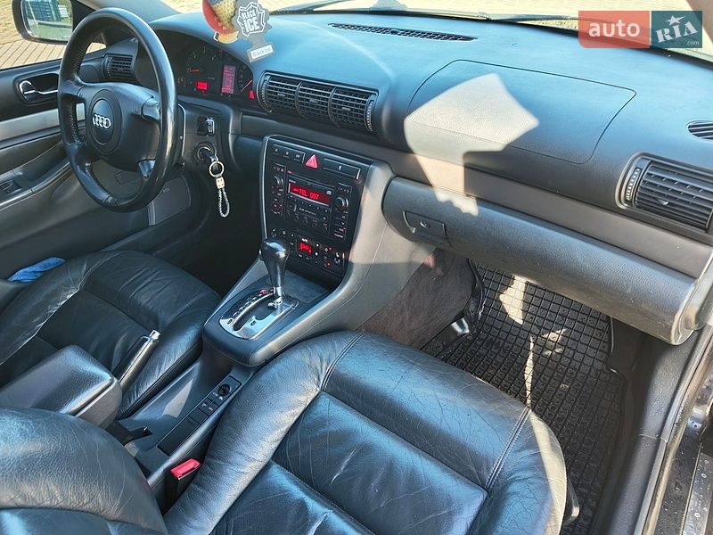Универсал Audi A4 2001 в Бучаче