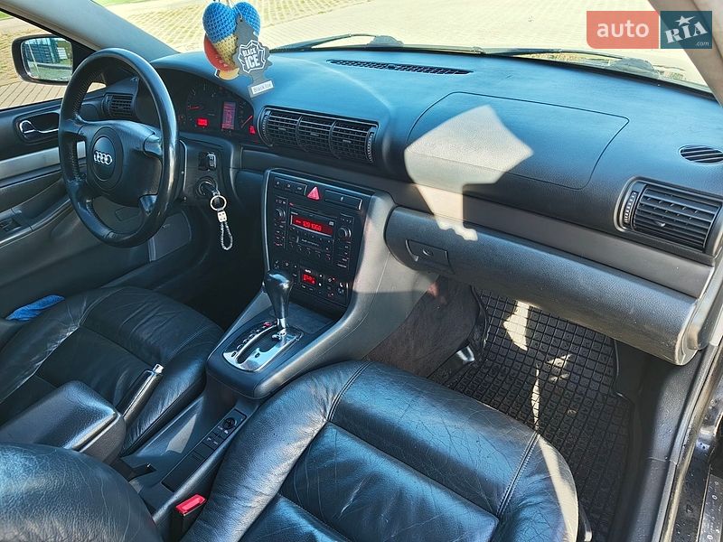Универсал Audi A4 2001 в Бучаче