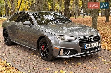 Audi A4  2019