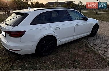 Универсал Audi A4 2018 в Киеве
