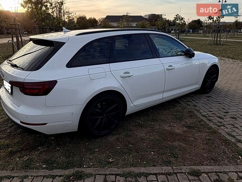 Универсал Audi A4 2018 в Киеве